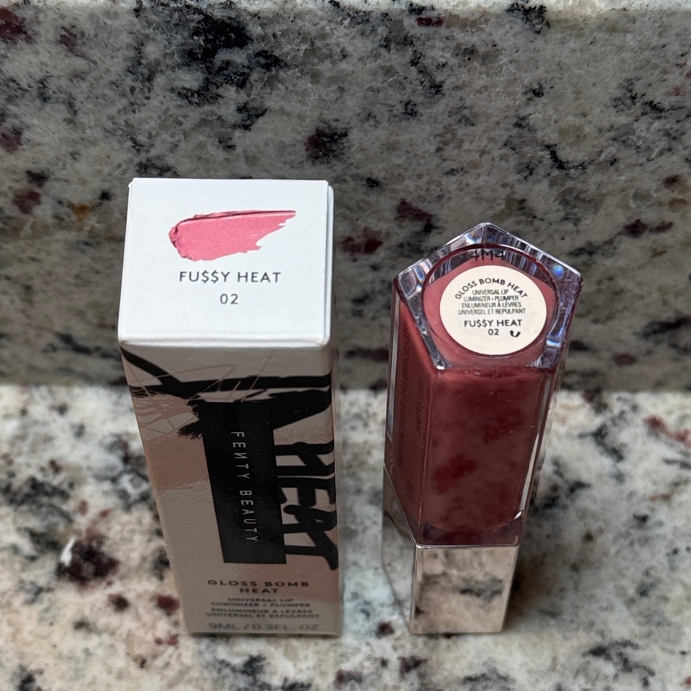 Fenty FU$$Y Heat Gloss Bomb Heat - Picture 5 of 7